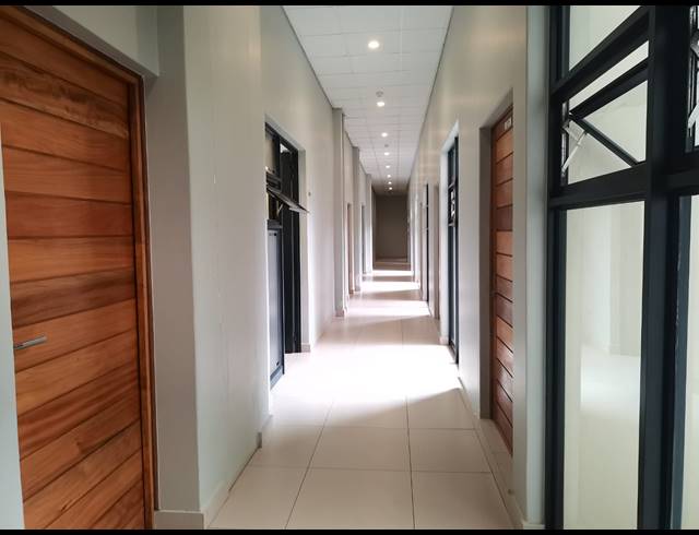 104M² MEDICAL SUITE FOR SALE IN UMHLANGA RIDGE